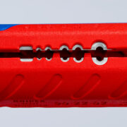 Knipex 90 22 02 SB EAN: 4003773082293